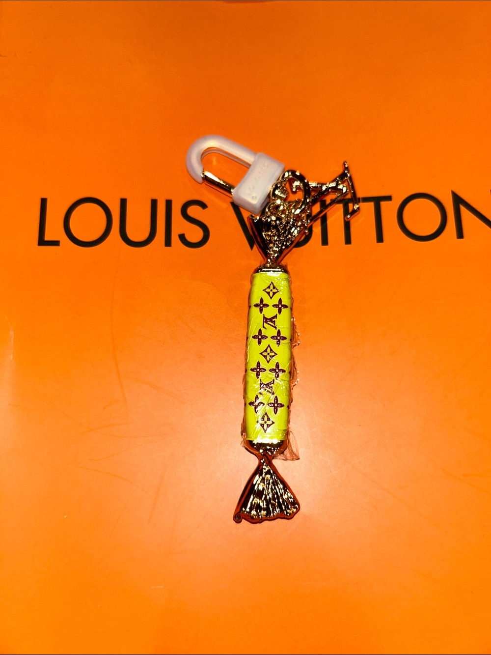 Sweets Charm - Picture 2 of 2